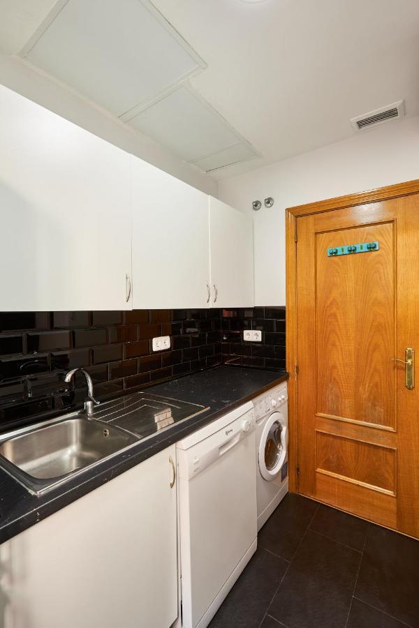 Conde Duque St Apartment Madrid Bagian luar foto